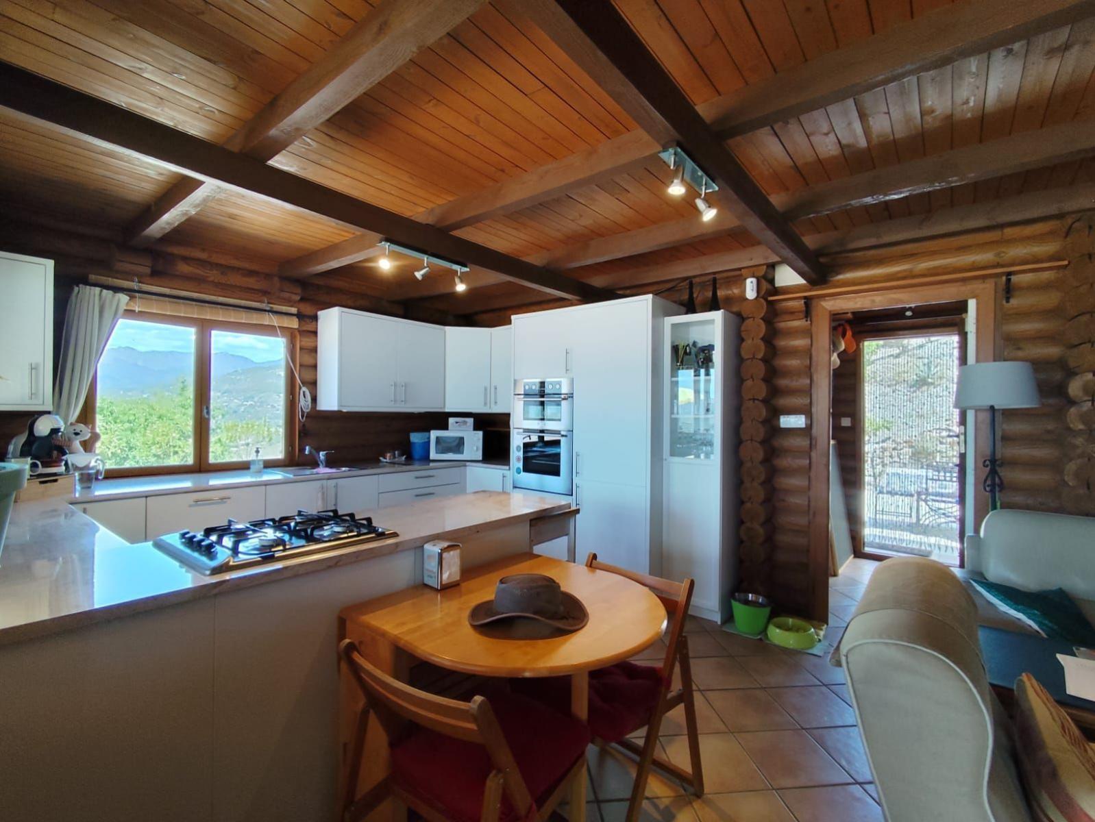 House for Sale in Jete