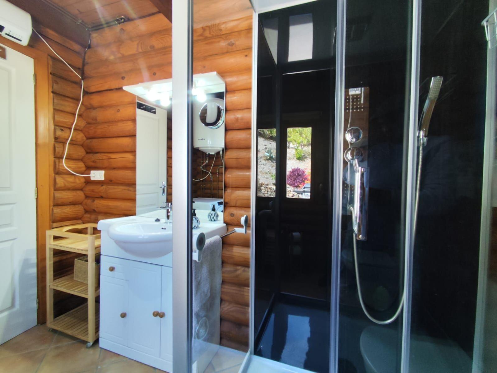 House for Sale in Jete