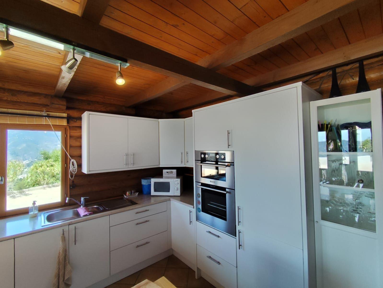 House for Sale in Jete