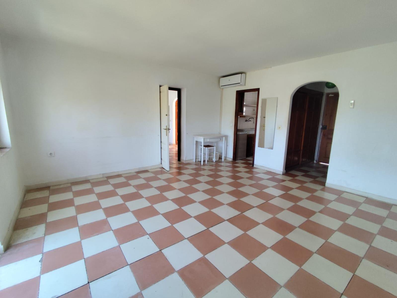 Chalet for Sale in Almuñécar