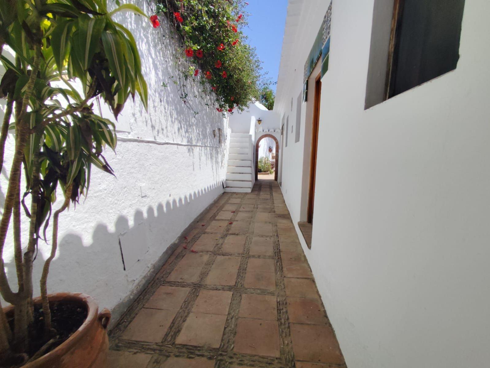 Chalet for Sale in Almuñécar