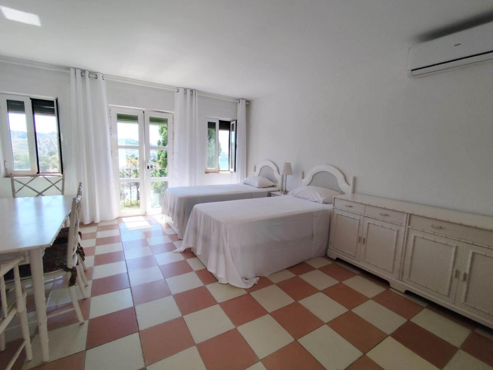 Chalet for Sale in Almuñécar