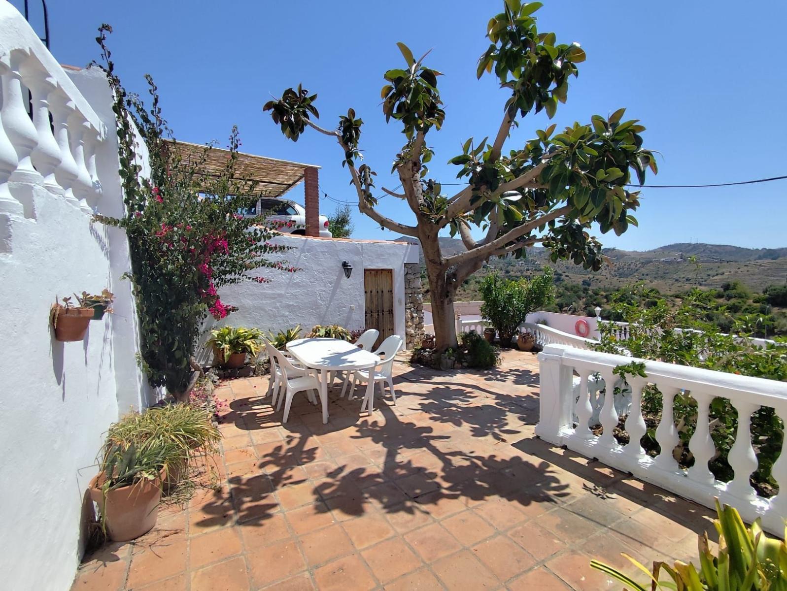 Chalet for Sale in Almuñécar