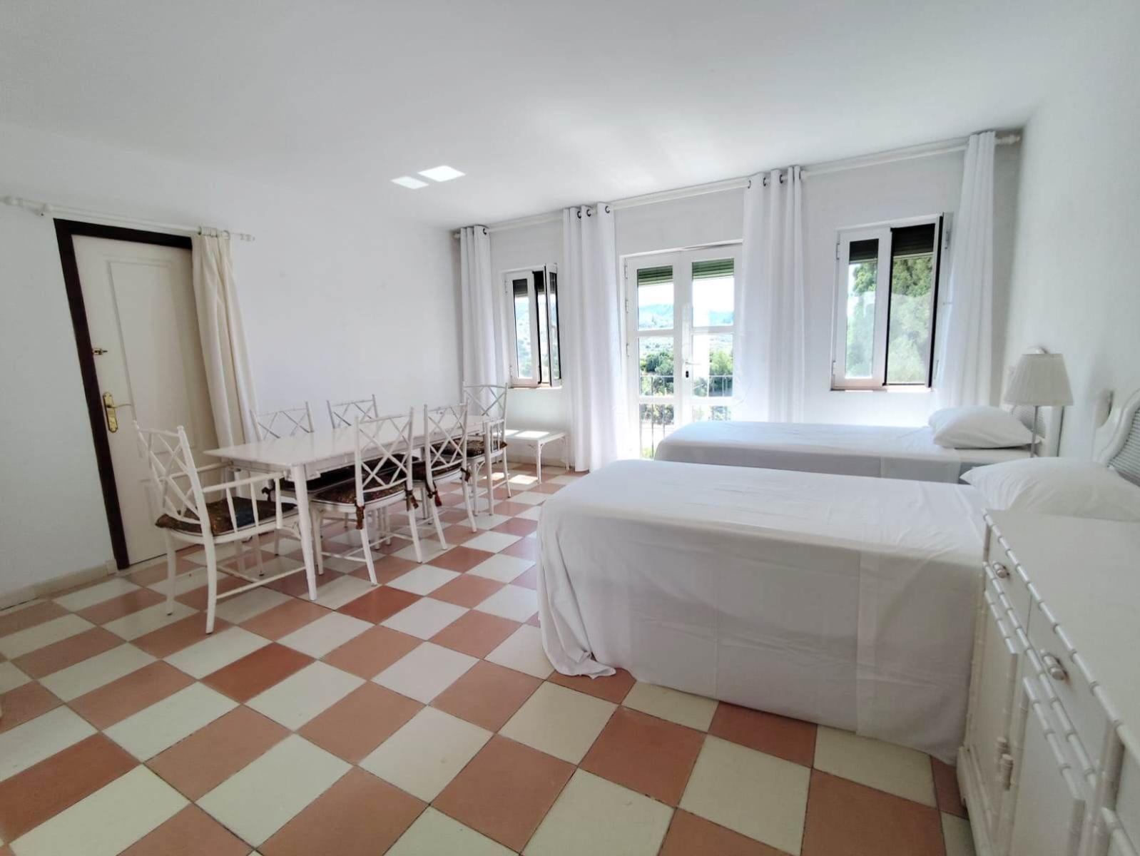 Chalet for Sale in Almuñécar