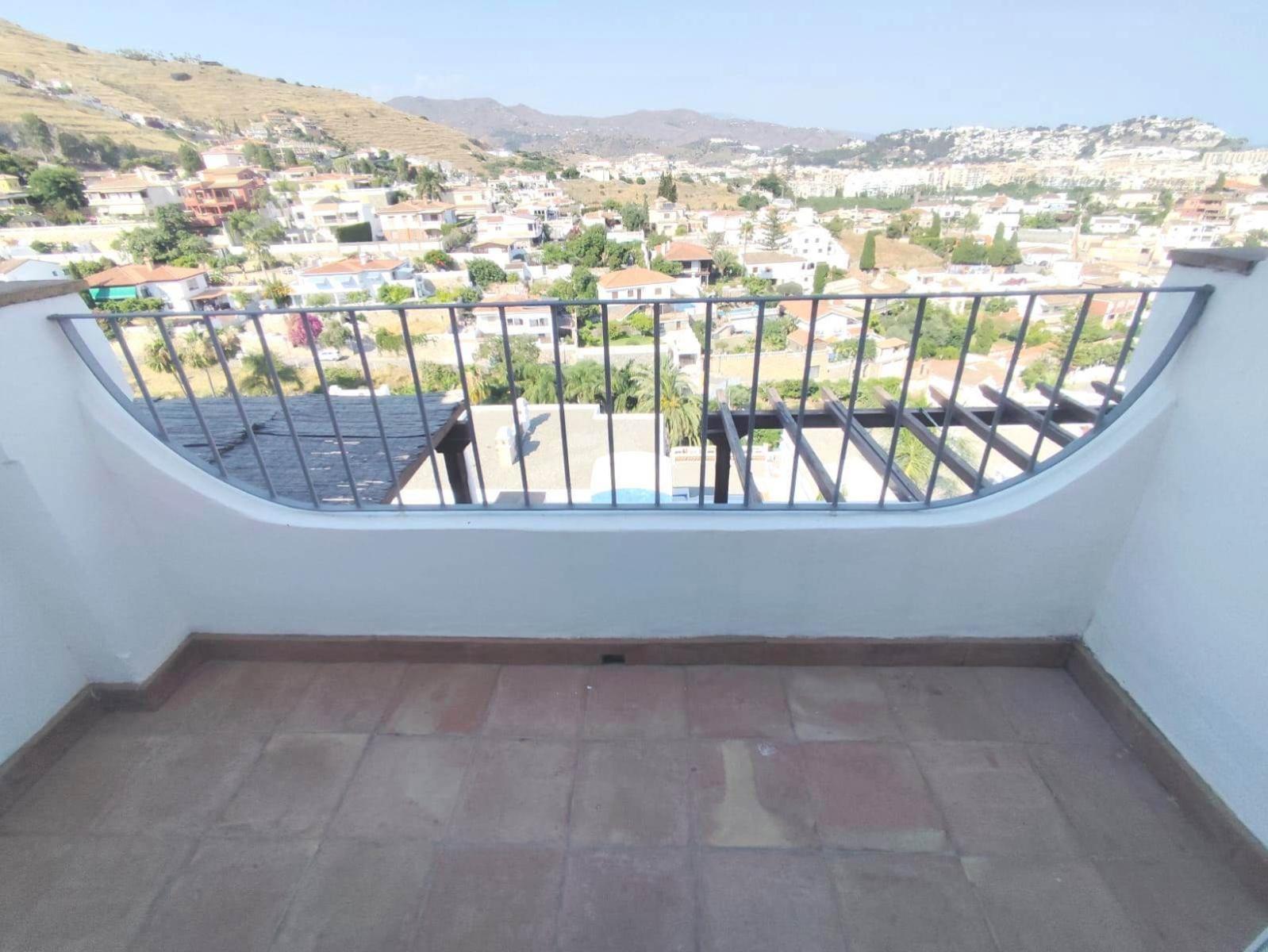 Apartment for Sale in Almuñécar