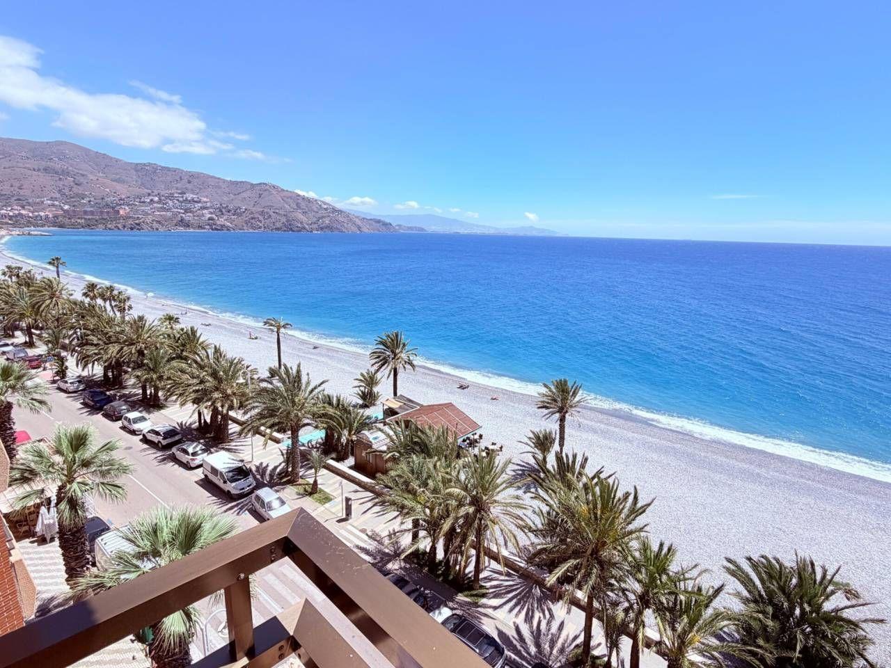 Apartment for Sale in Almuñécar