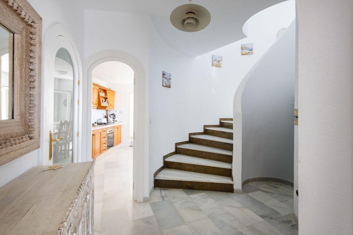 Chalet for Sale in Almuñécar
