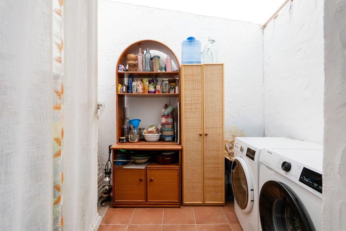 Chalet for Sale in Almuñécar