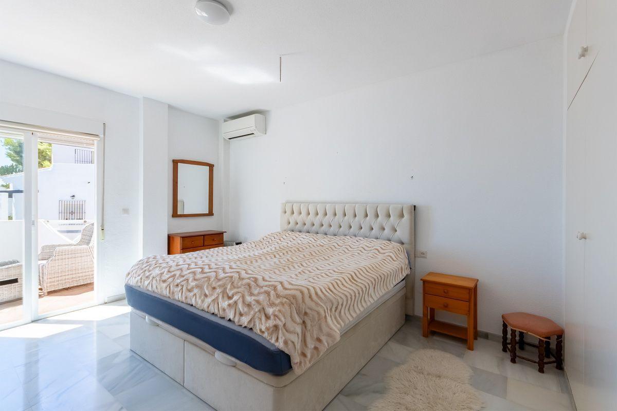 Chalet for Sale in Almuñécar