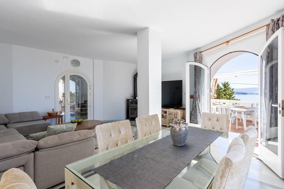 Chalet for Sale in Almuñécar