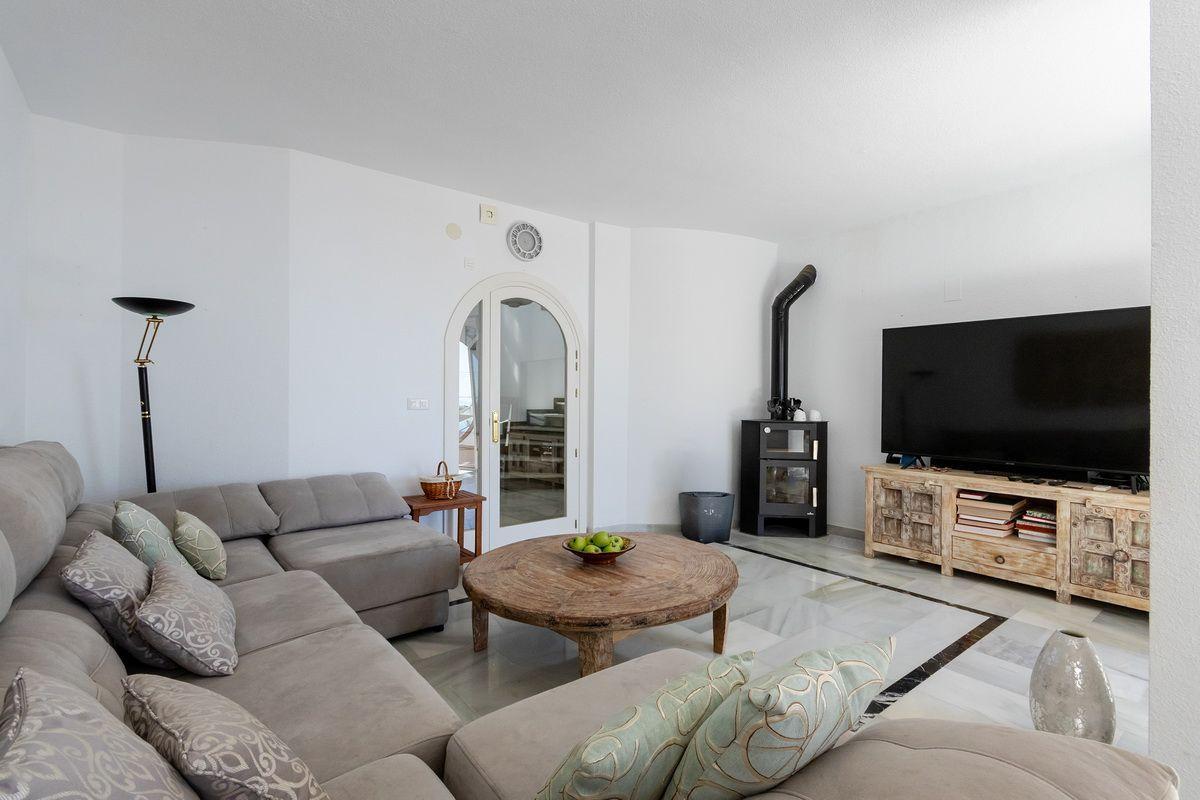 Chalet for Sale in Almuñécar