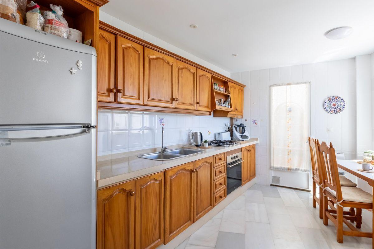 Chalet for Sale in Almuñécar