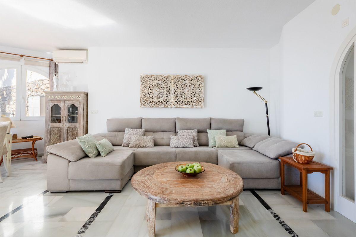 Chalet for Sale in Almuñécar