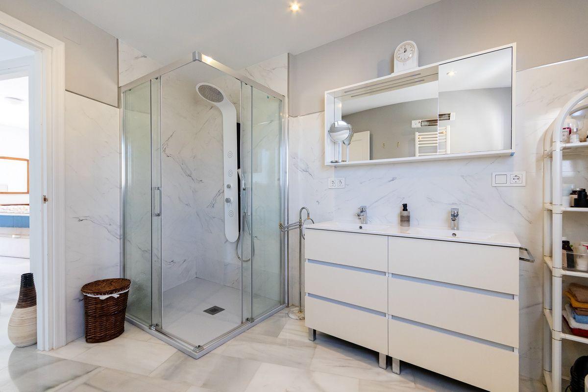 Chalet for Sale in Almuñécar
