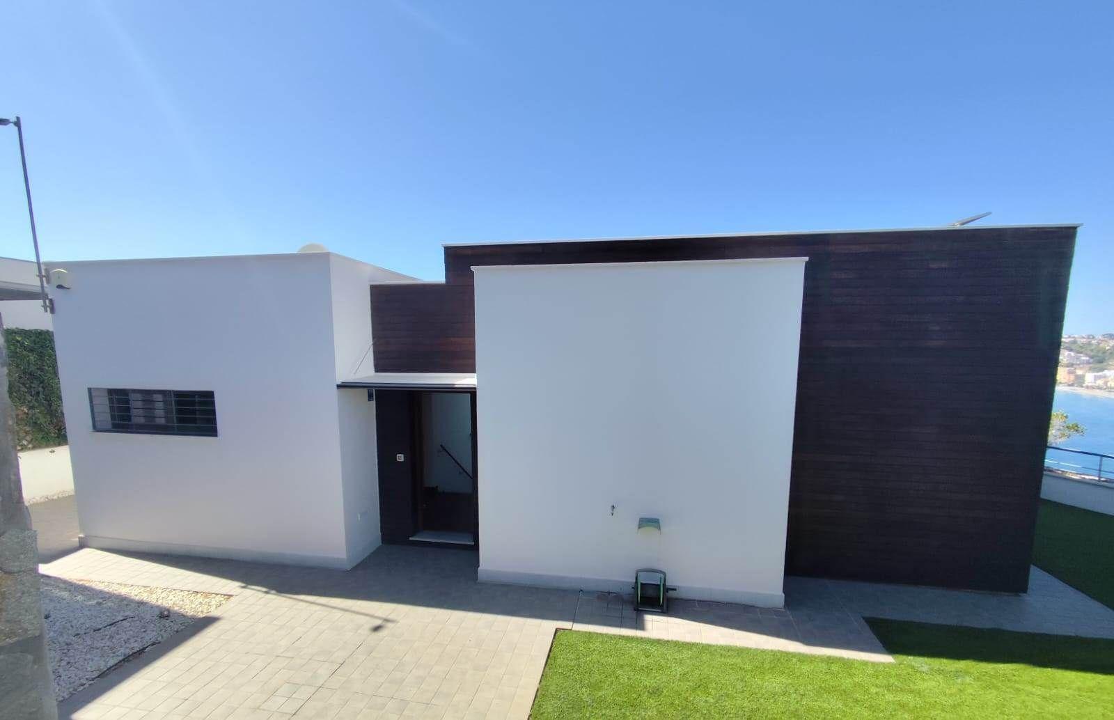 Chalet for Sale in Almuñécar
