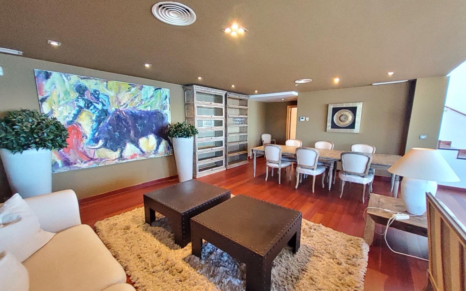 Chalet for Sale in Almuñécar