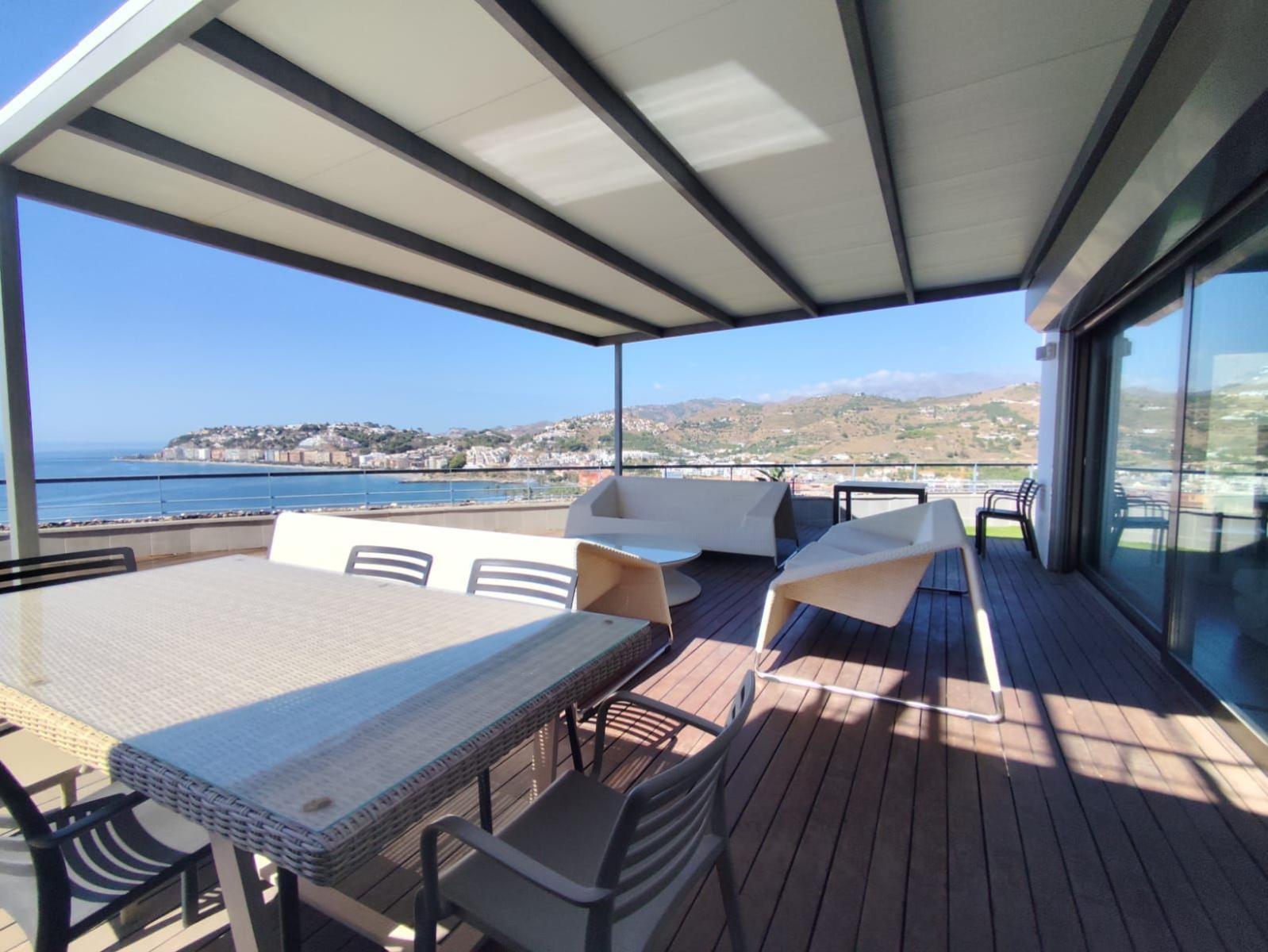 Chalet for Sale in Almuñécar