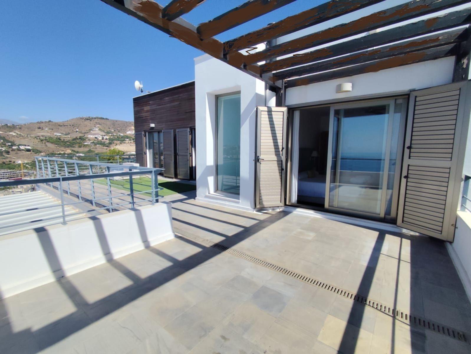 Chalet for Sale in Almuñécar