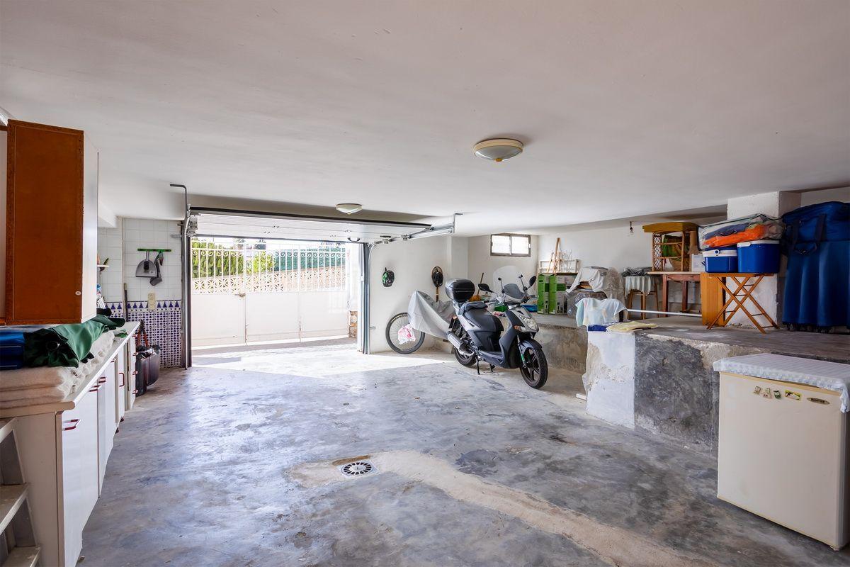 Chalet for Sale in Almuñécar