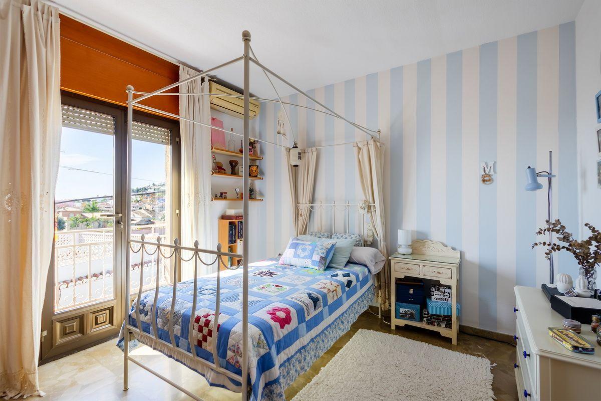 Chalet for Sale in Almuñécar
