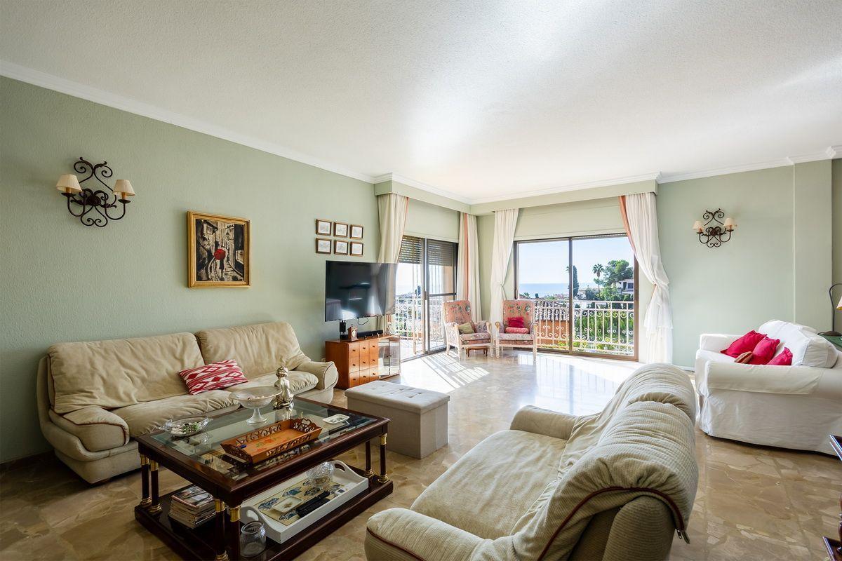 Chalet for Sale in Almuñécar