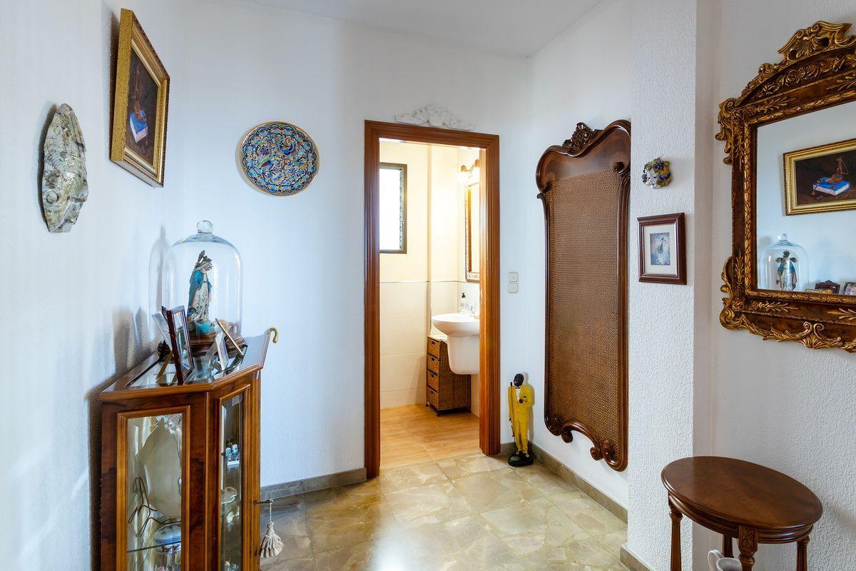 Chalet for Sale in Almuñécar