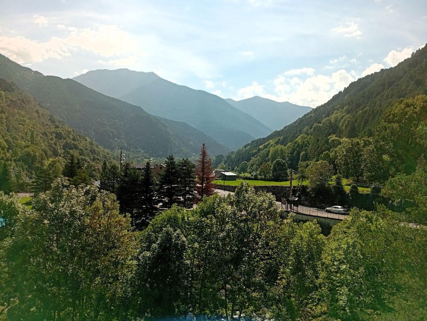 Semi-detached House for Sale in Bielsa