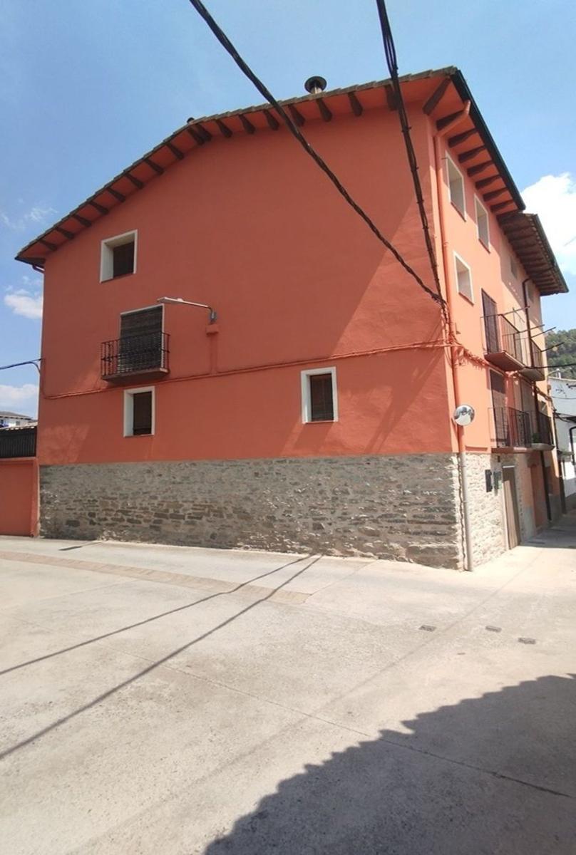 Semi-detached House for Sale in Perarrúa