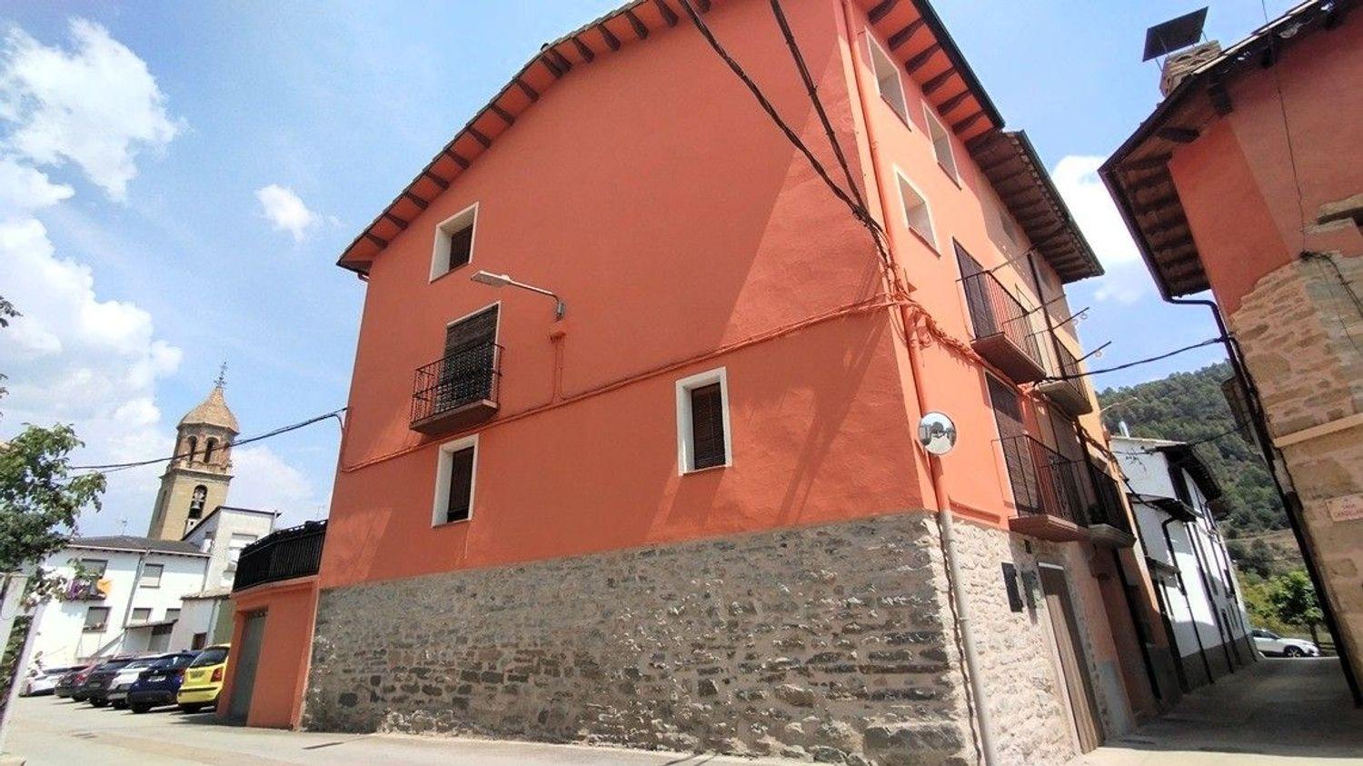 Semi-detached House for Sale in Perarrúa
