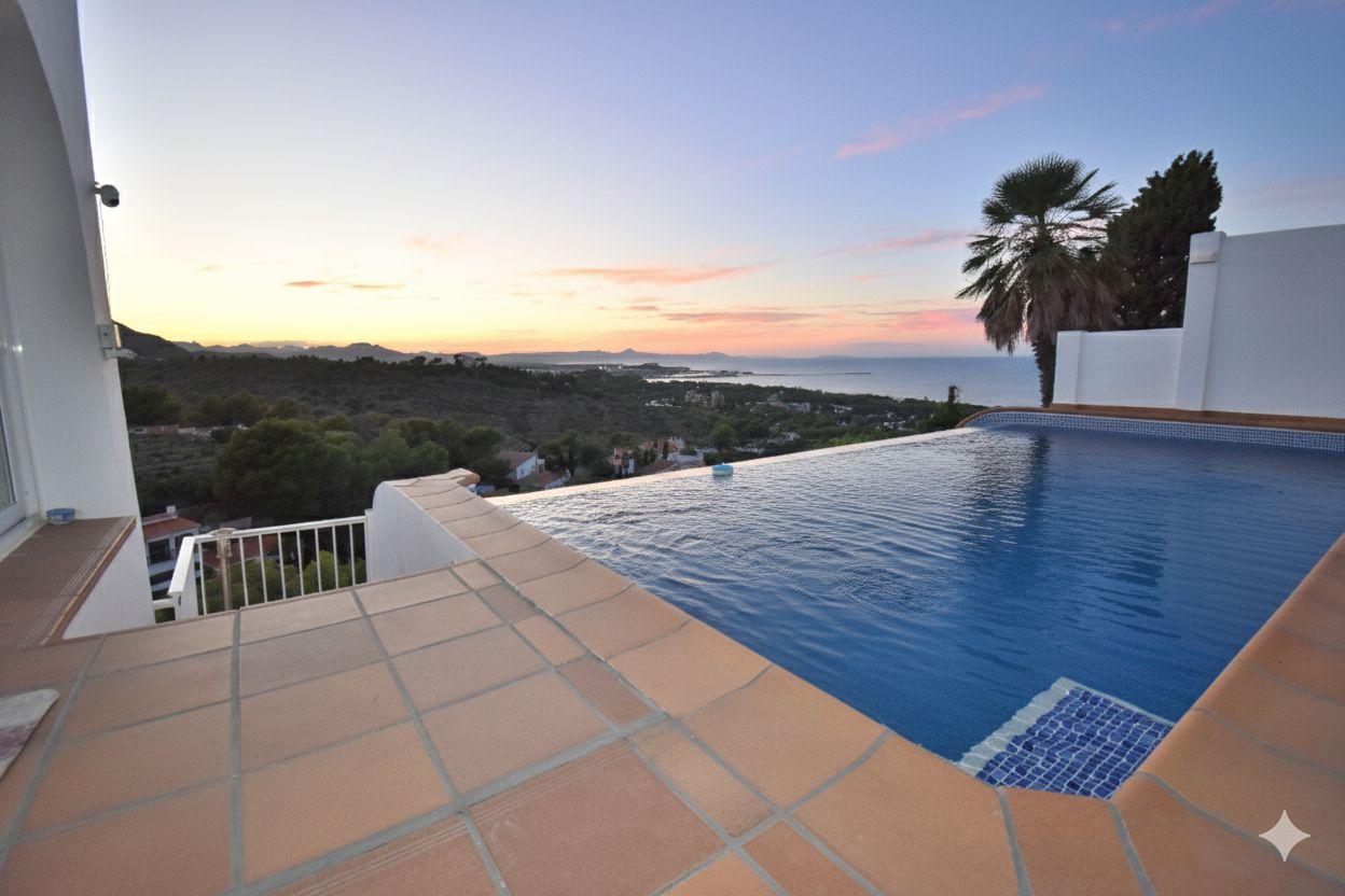 Villa en Venta en Dénia