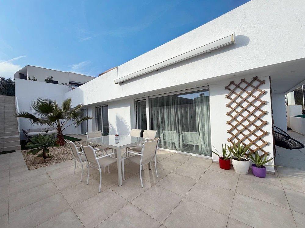 Villa en Venta en Polop