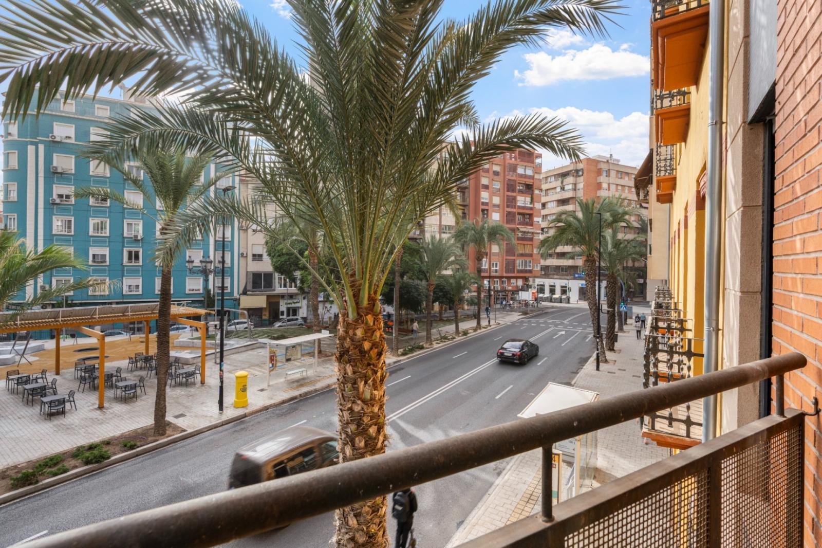 Apartment for Sale in Alicante