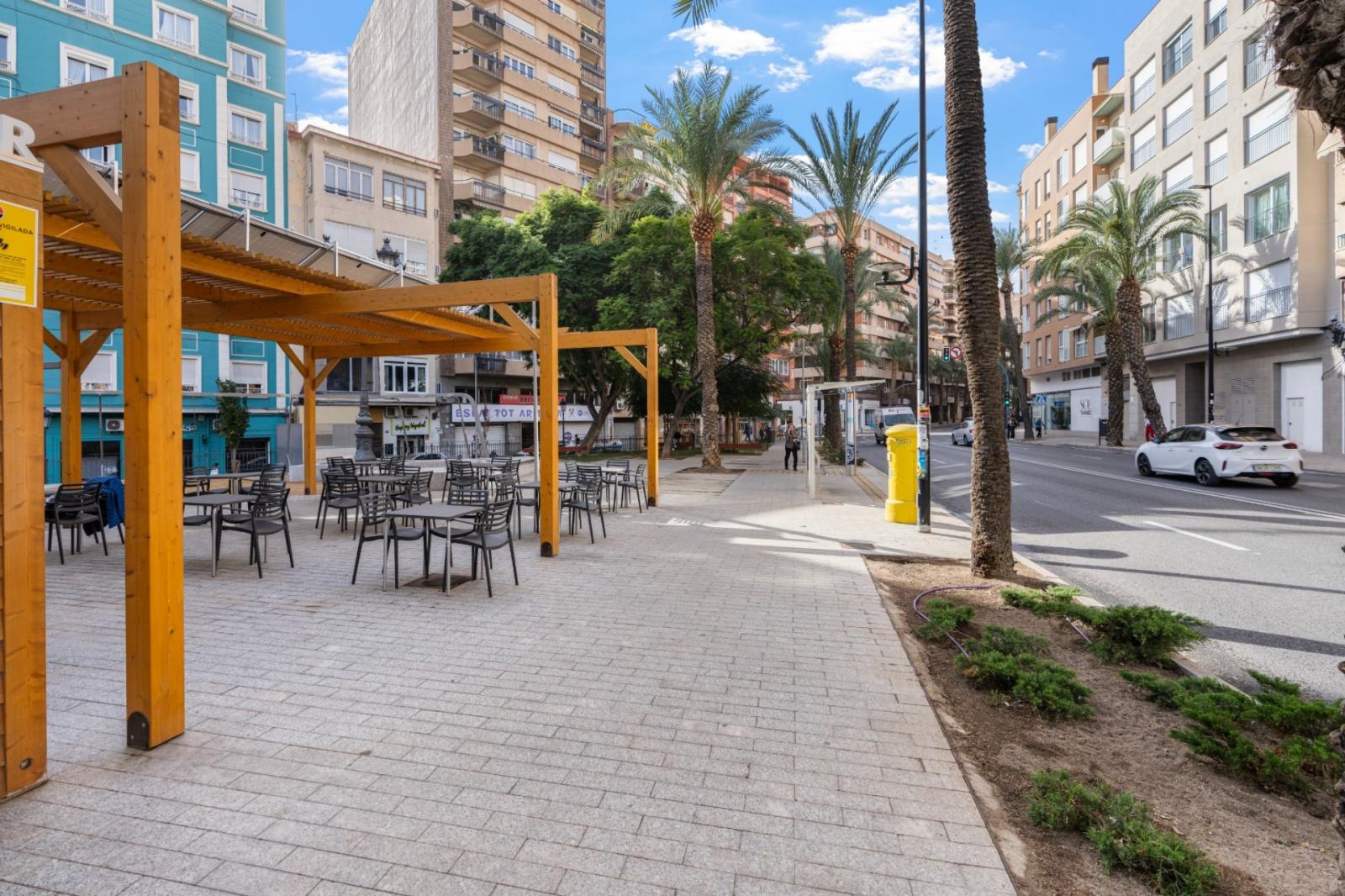 Apartment for Sale in Alicante