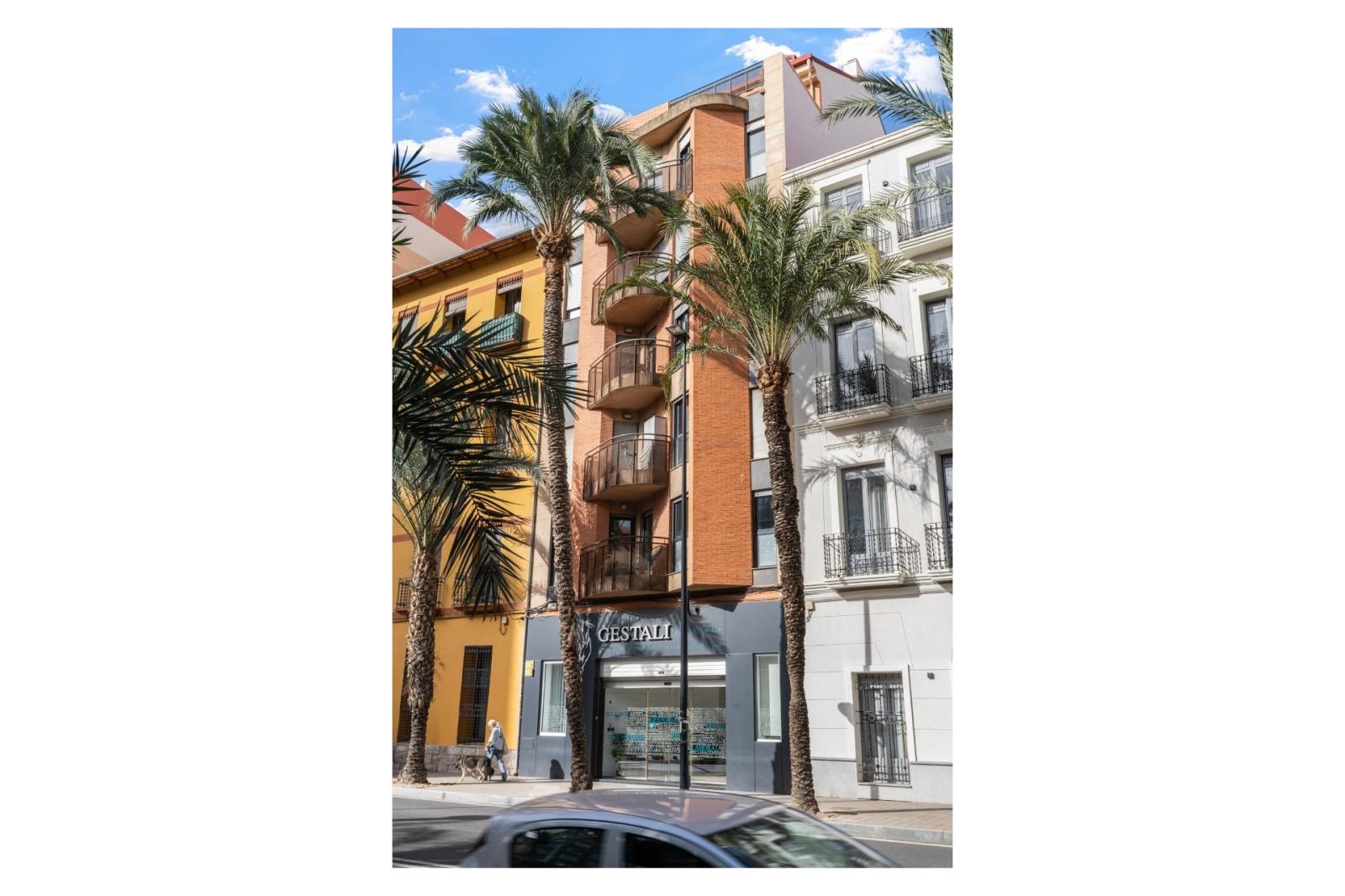 Apartment for Sale in Alicante