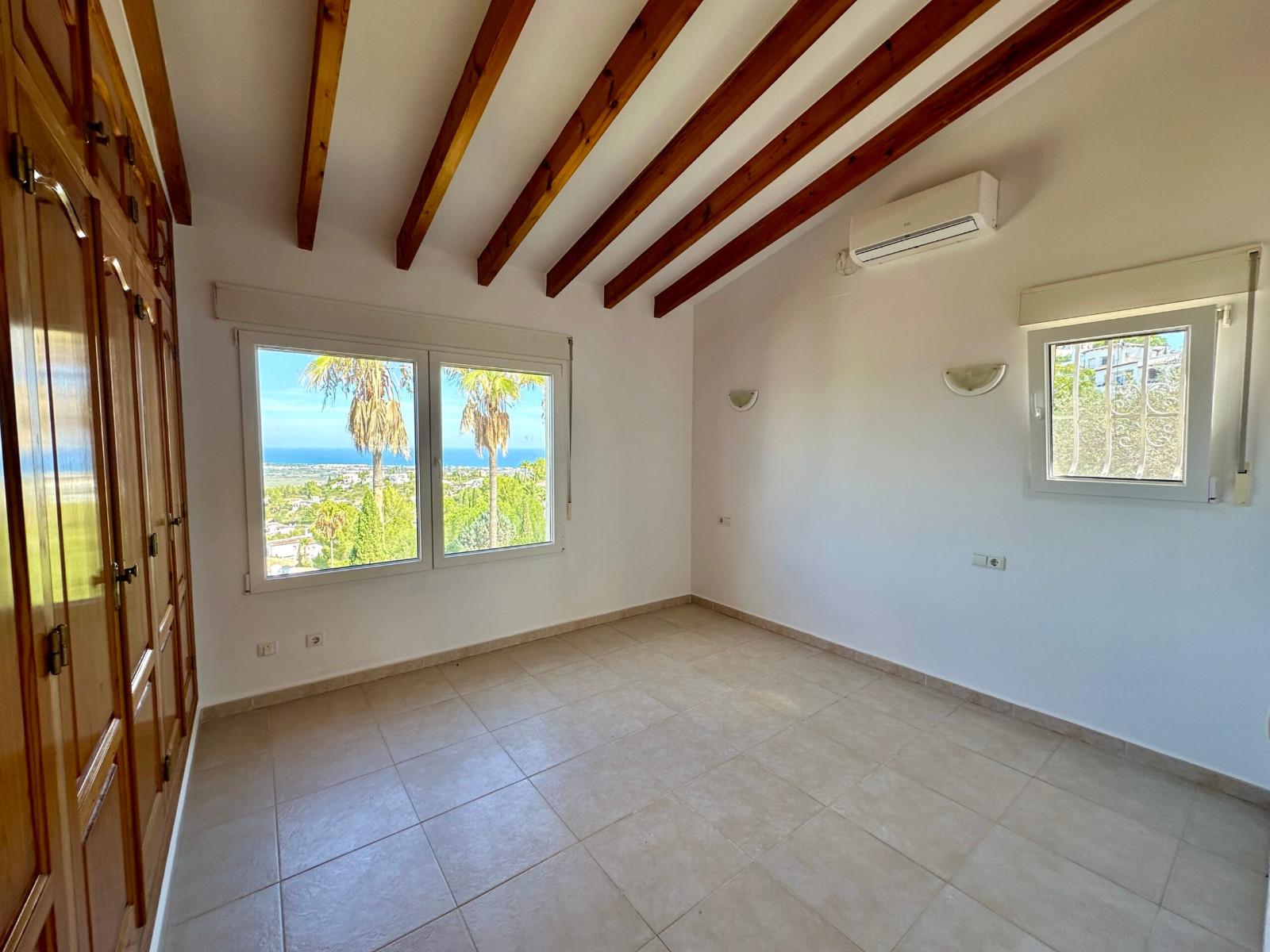 Villa en Venta en Pego