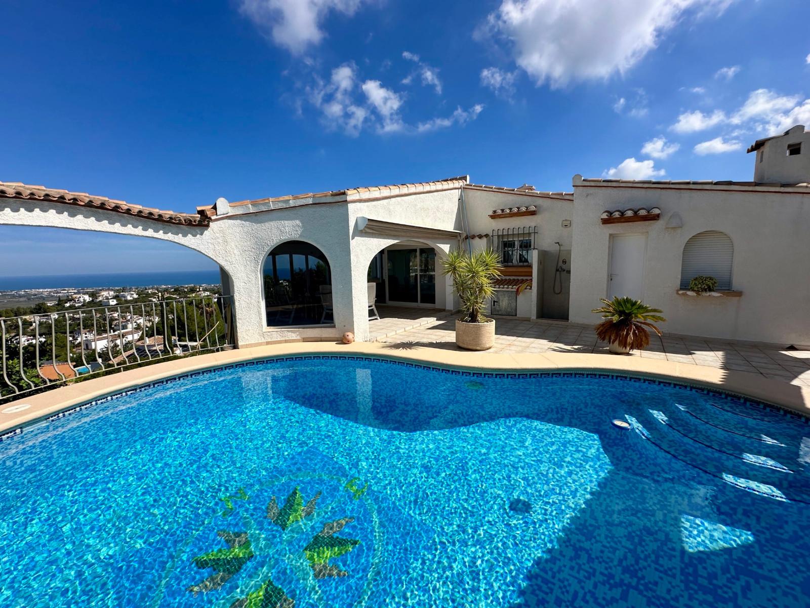 Villa en Venta en Pego