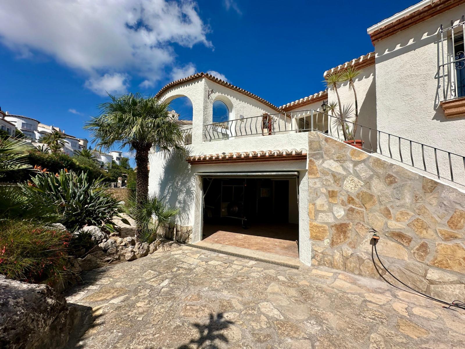 Villa en Venta en Pego