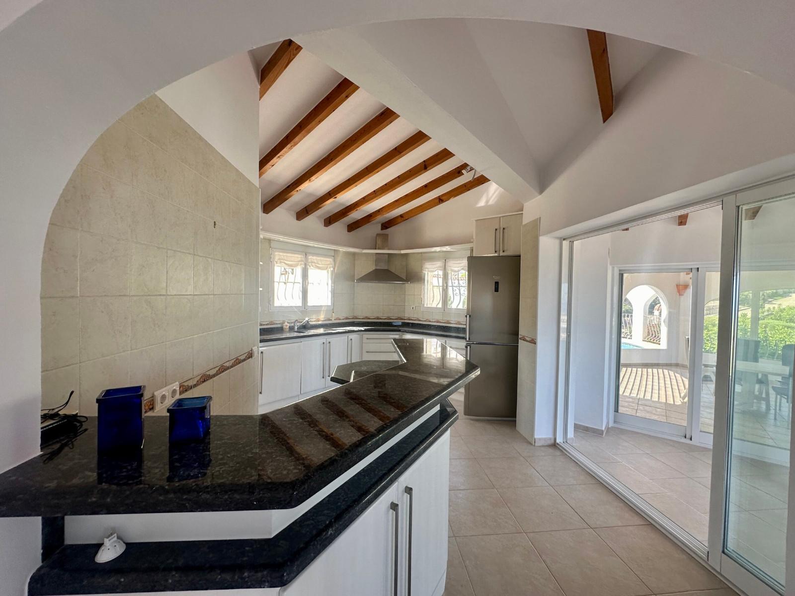 Villa en Venta en Pego