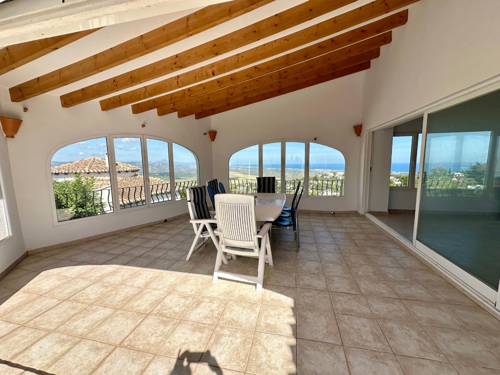 Villa en Venta en Pego