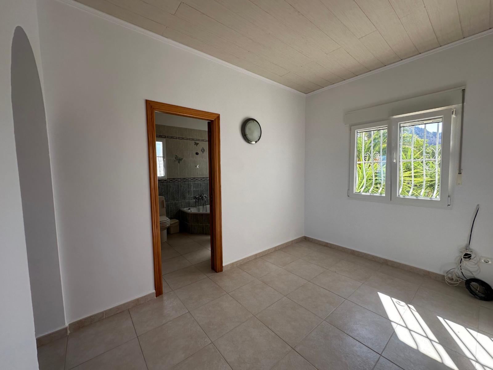 Villa en Venta en Pego