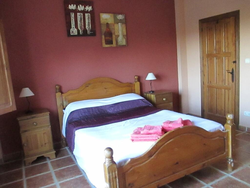 Villa for Sale in Guaro