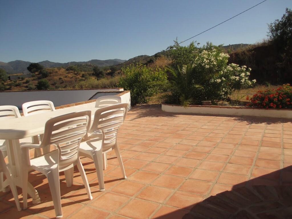 Villa for Sale in Guaro