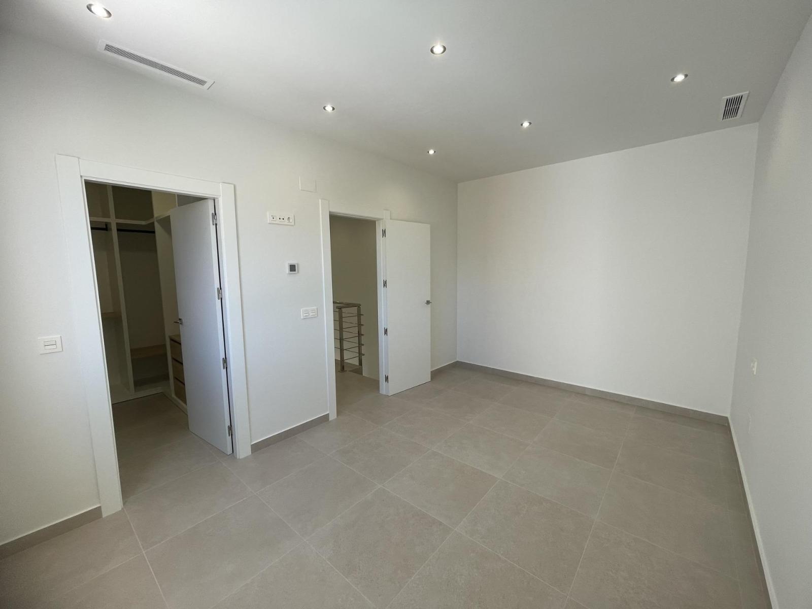 Villa for Sale in Almoradí
