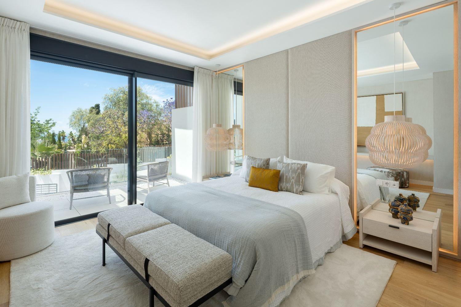 Semi-detached House for Sale in Marbella