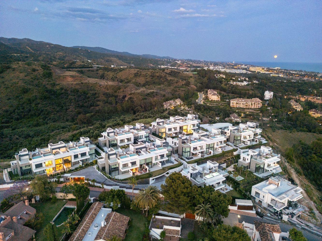 Semi-detached House for Sale in Marbella