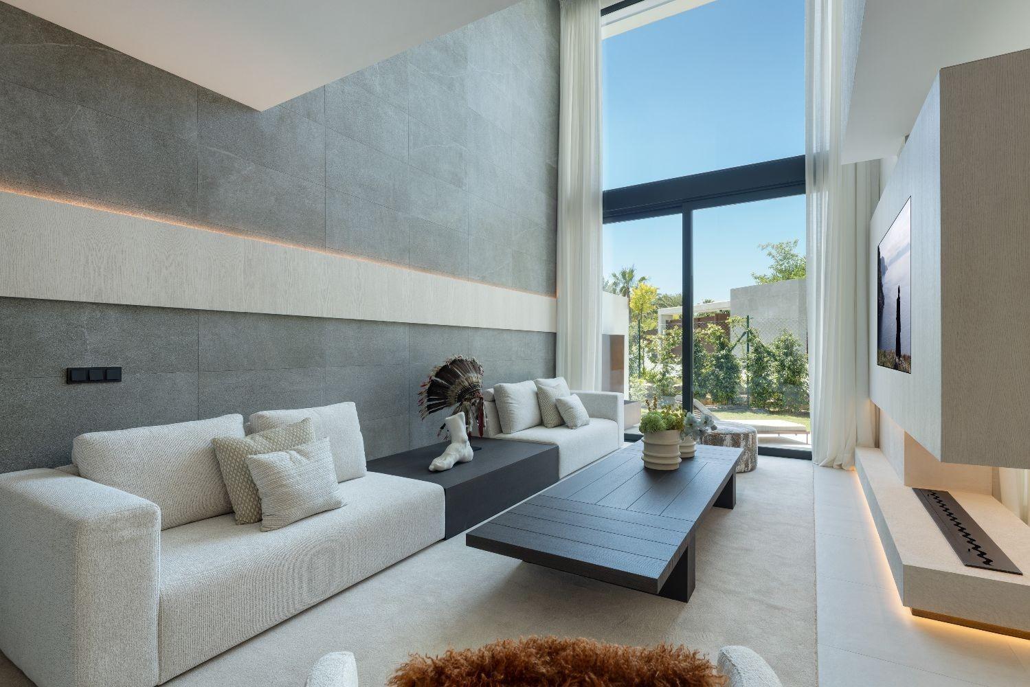 Semi-detached House for Sale in Marbella