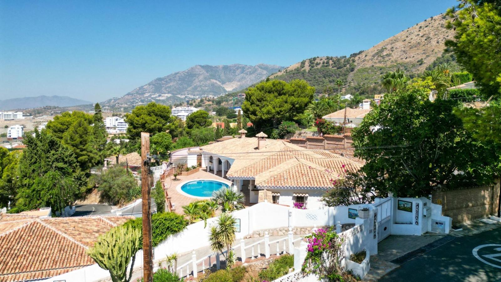 Villa for Sale in Benalmádena