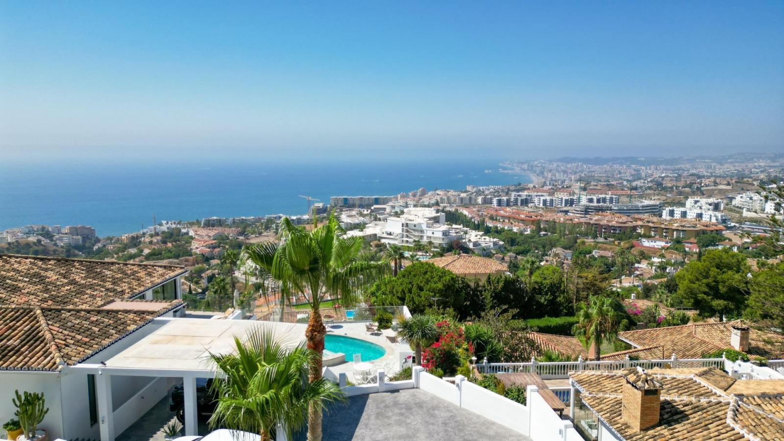Villa for Sale in Benalmádena
