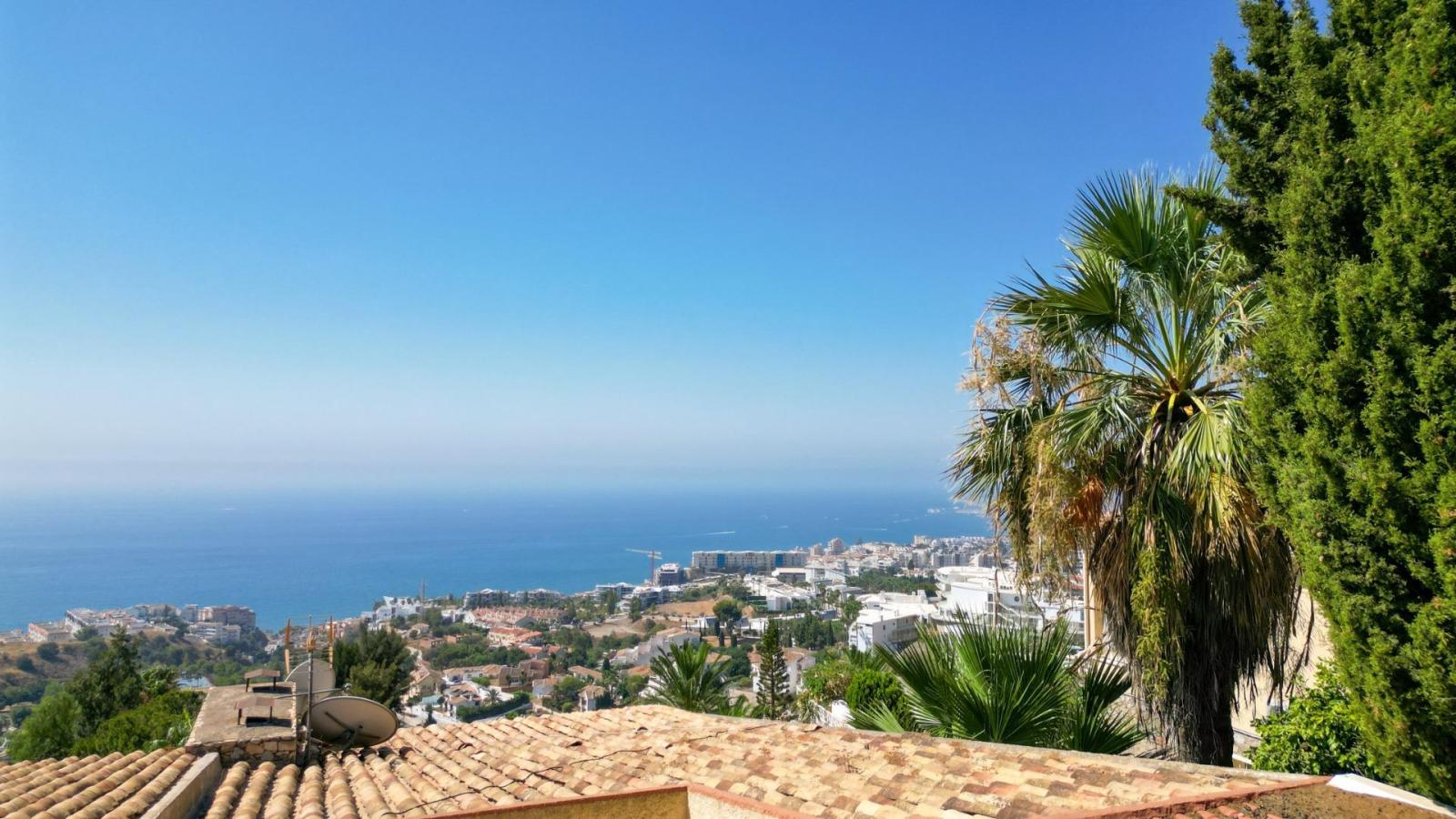 Villa for Sale in Benalmádena