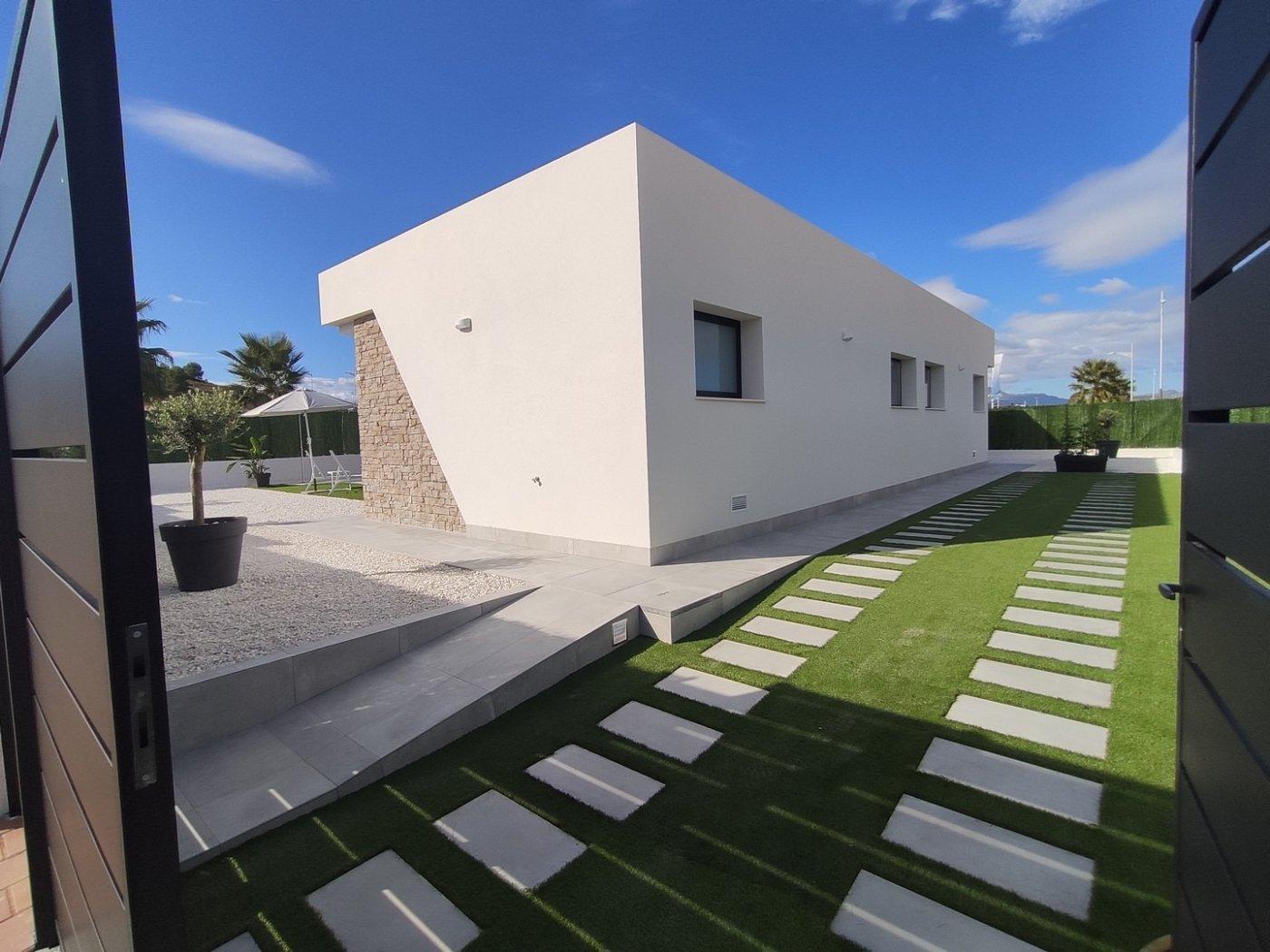 Villa for Sale in Calasparra
